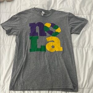 Mardi Gras “nola” Gray Graphic T-Shirt